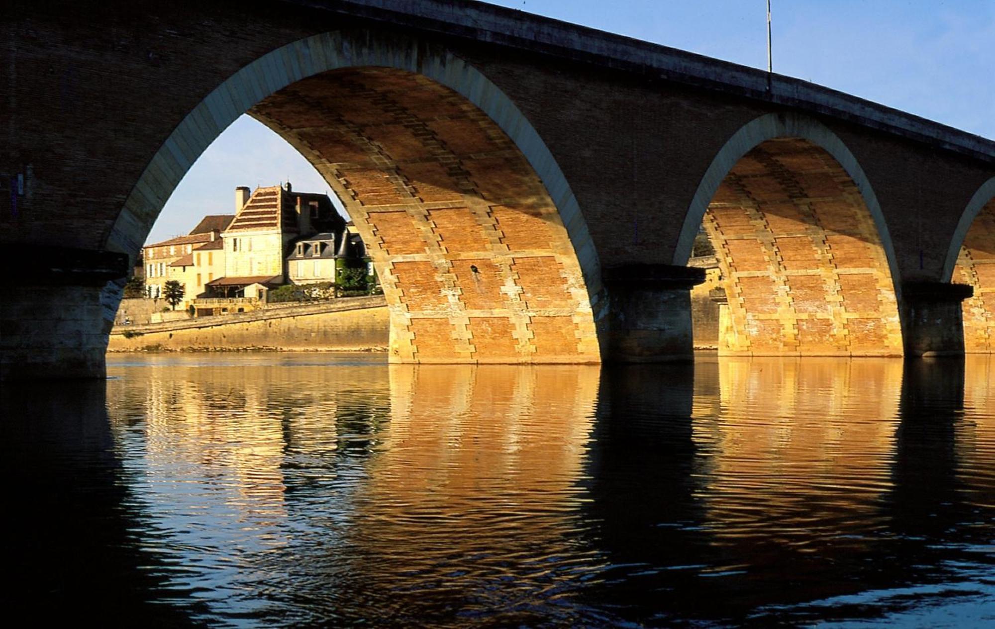 Studio Avec Terrasse Et Jardinet En Centre Ville Bergerac Kültér fotó